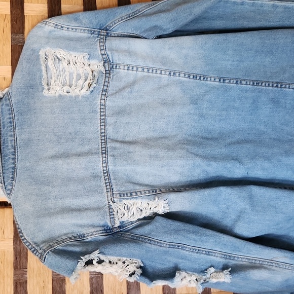 Windsor Ripped Jean Jacket/shirt - Picture 6 of 7
